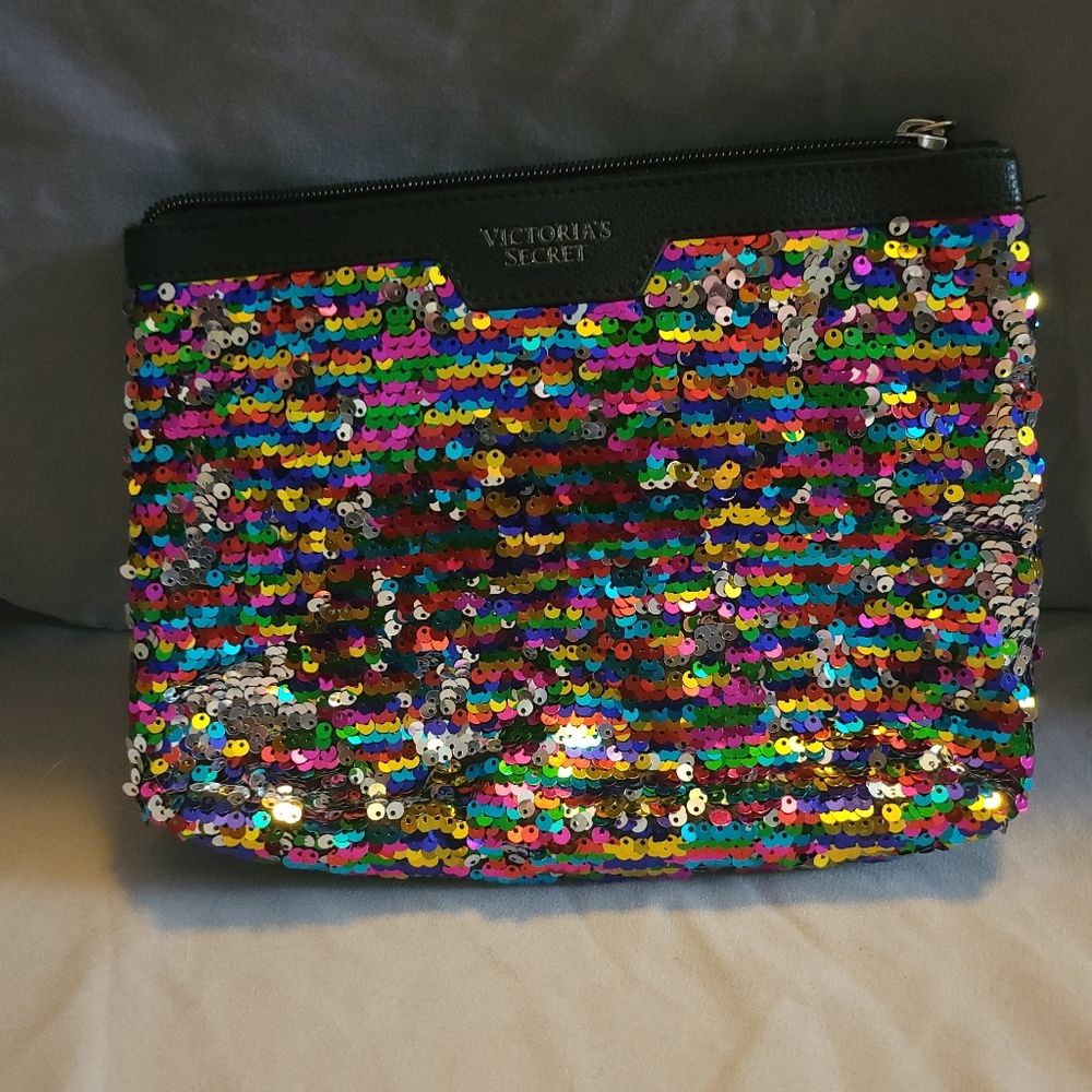 VICTORIA'S SECRET LIMITED EDITION RAINBOW SEQUIN CLUTCH